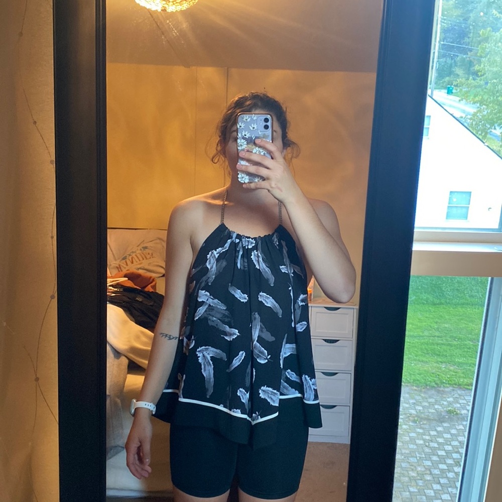 Black top with flower design size L from express